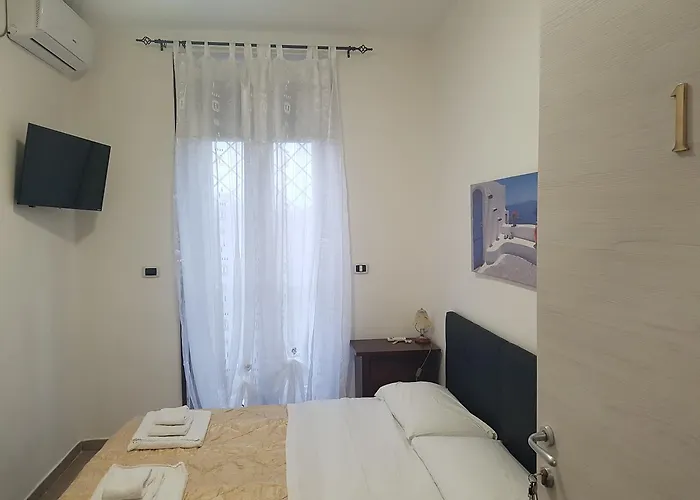 Rivabella Beach בית הארחה *